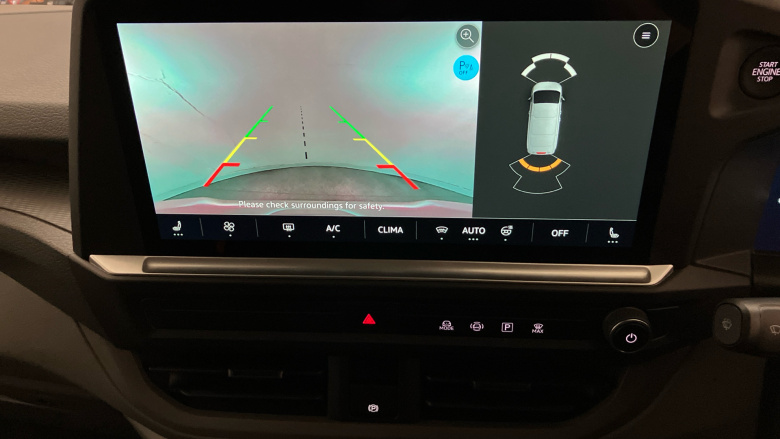 Volkswagen Transporter T32 Lwb Electric 160kW 65kWh Commerce Pro Kombi Van Auto